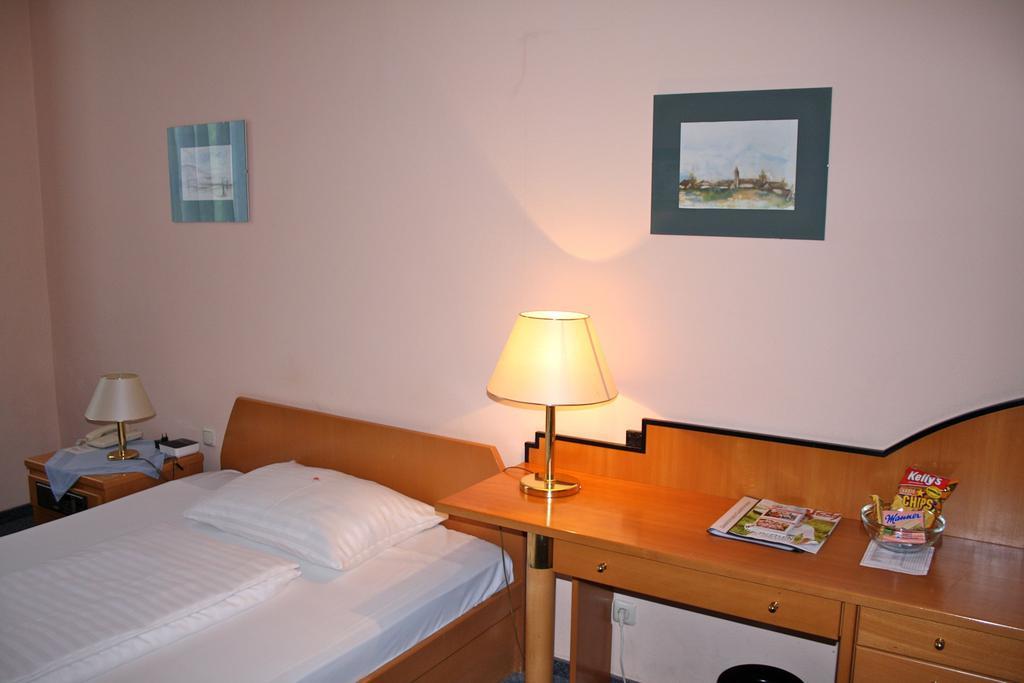 Very Apartments, 5 Min To Center, No Reception Vienna