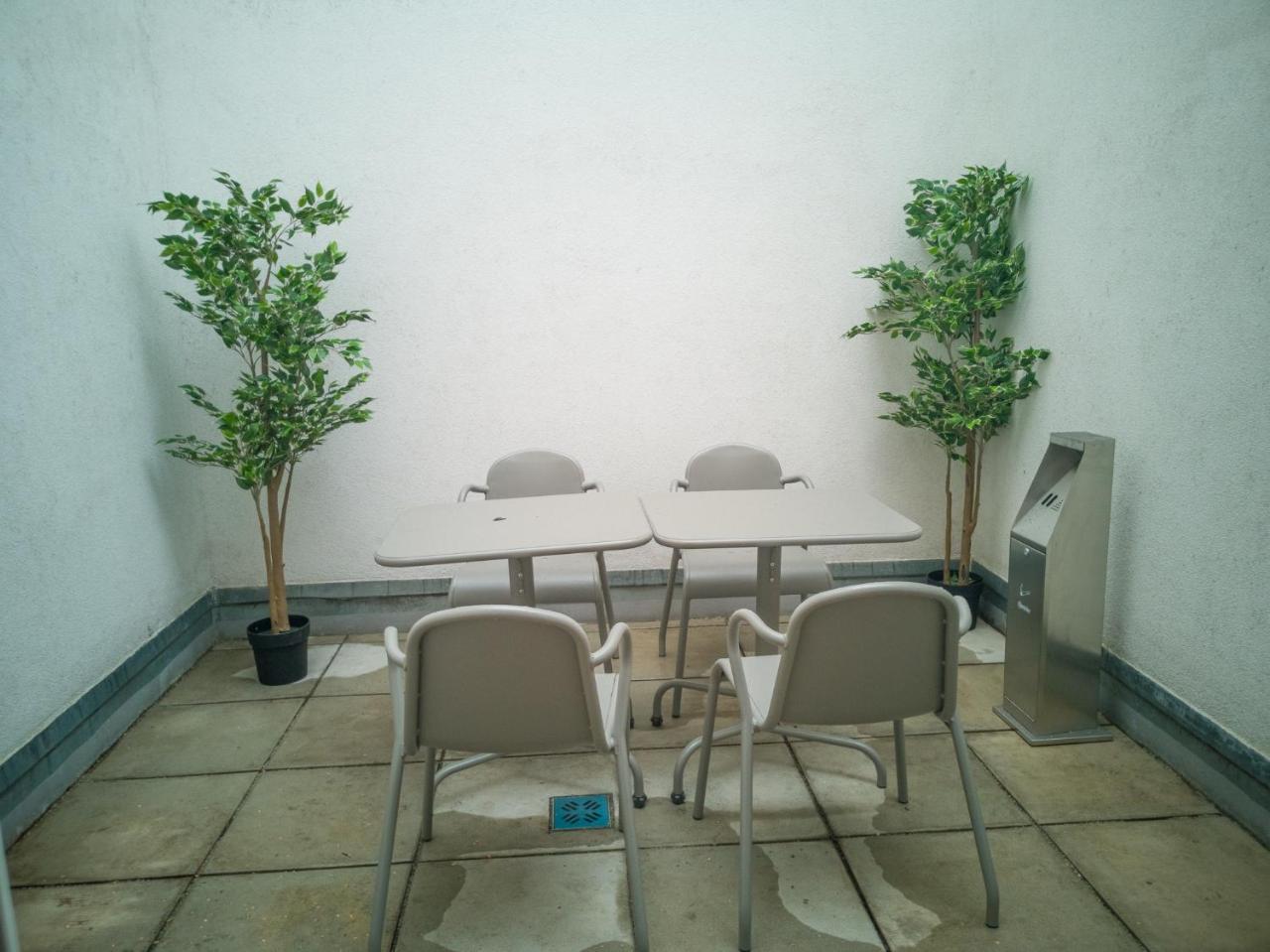 Hotspot Apartment