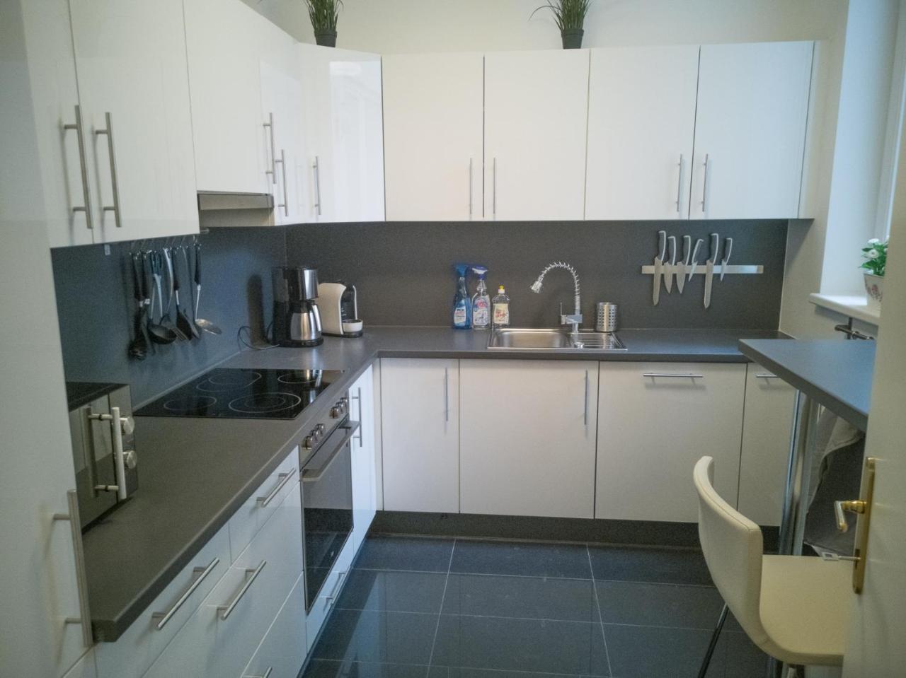 Hotspot Apartment
