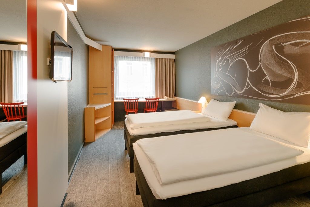 Ibis Hotel 3*
