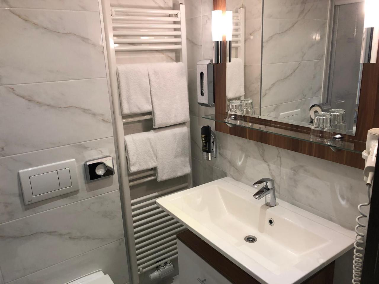 Koenig Hotel 3*