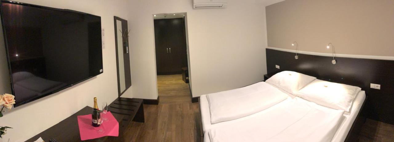 Koenig Hotel 3*