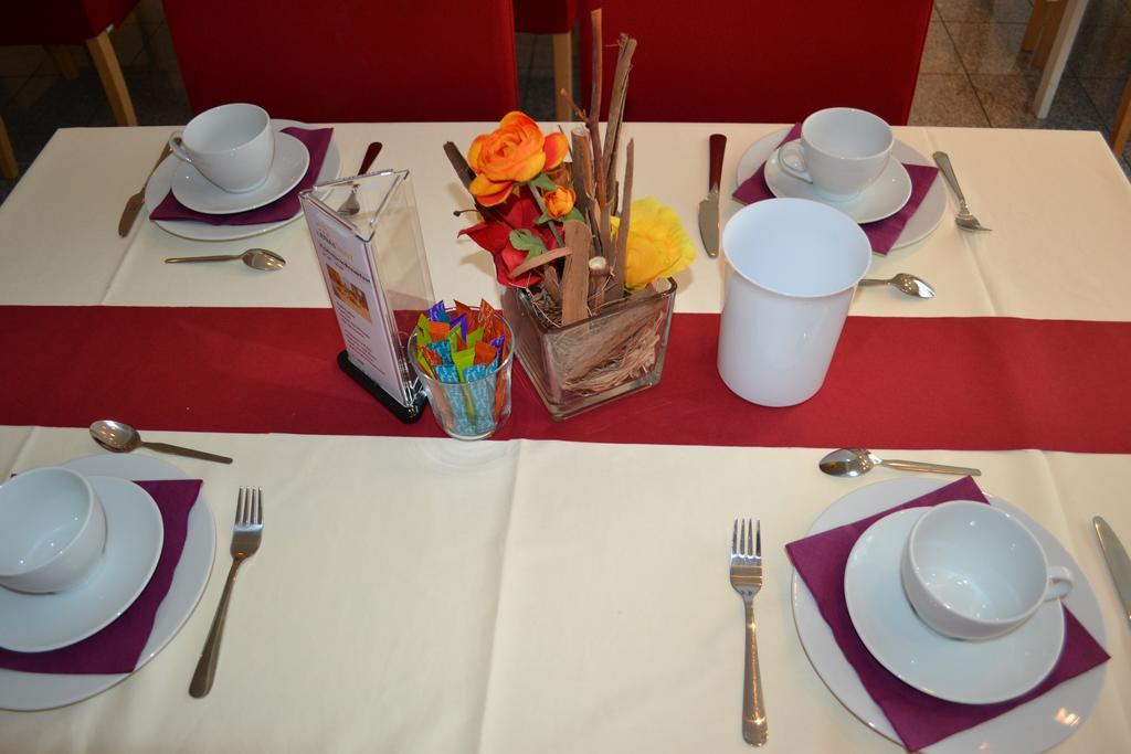 Lenas West Hotel 3*