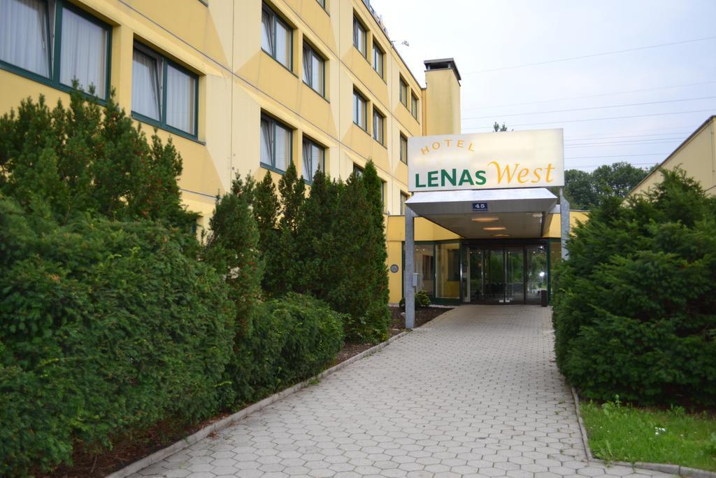 Lenas West Hotel