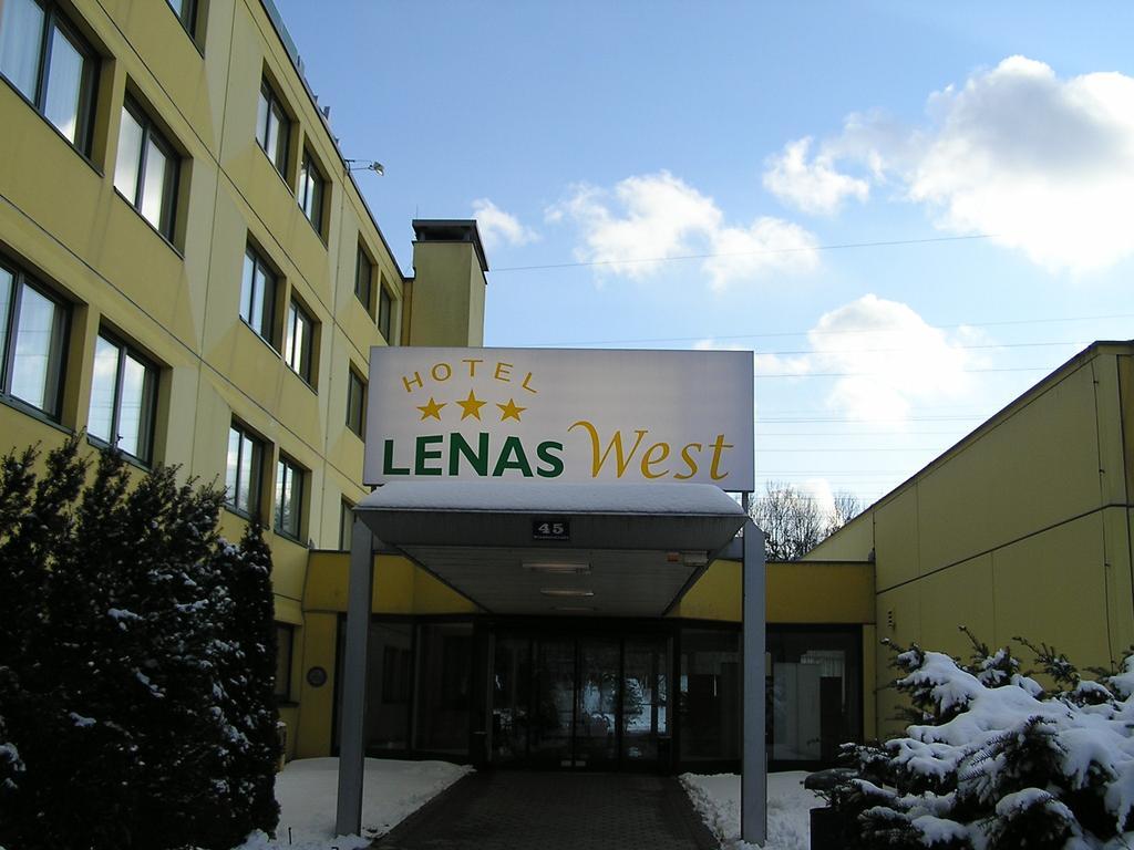 Lenas West
