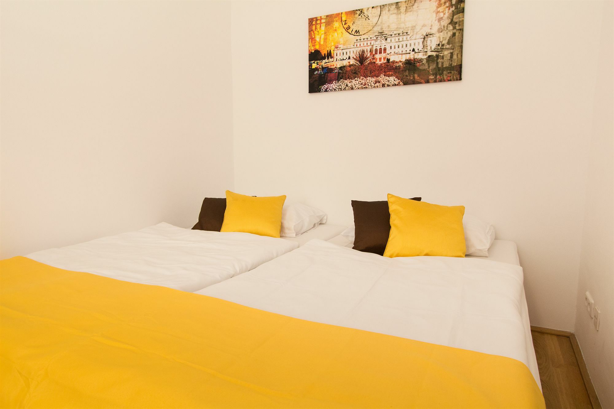 Checkvienna - Lassallestrasse Apartment