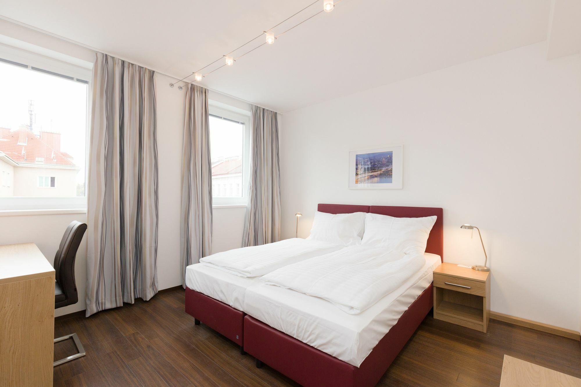 Or 1050 Aparthotel Viena