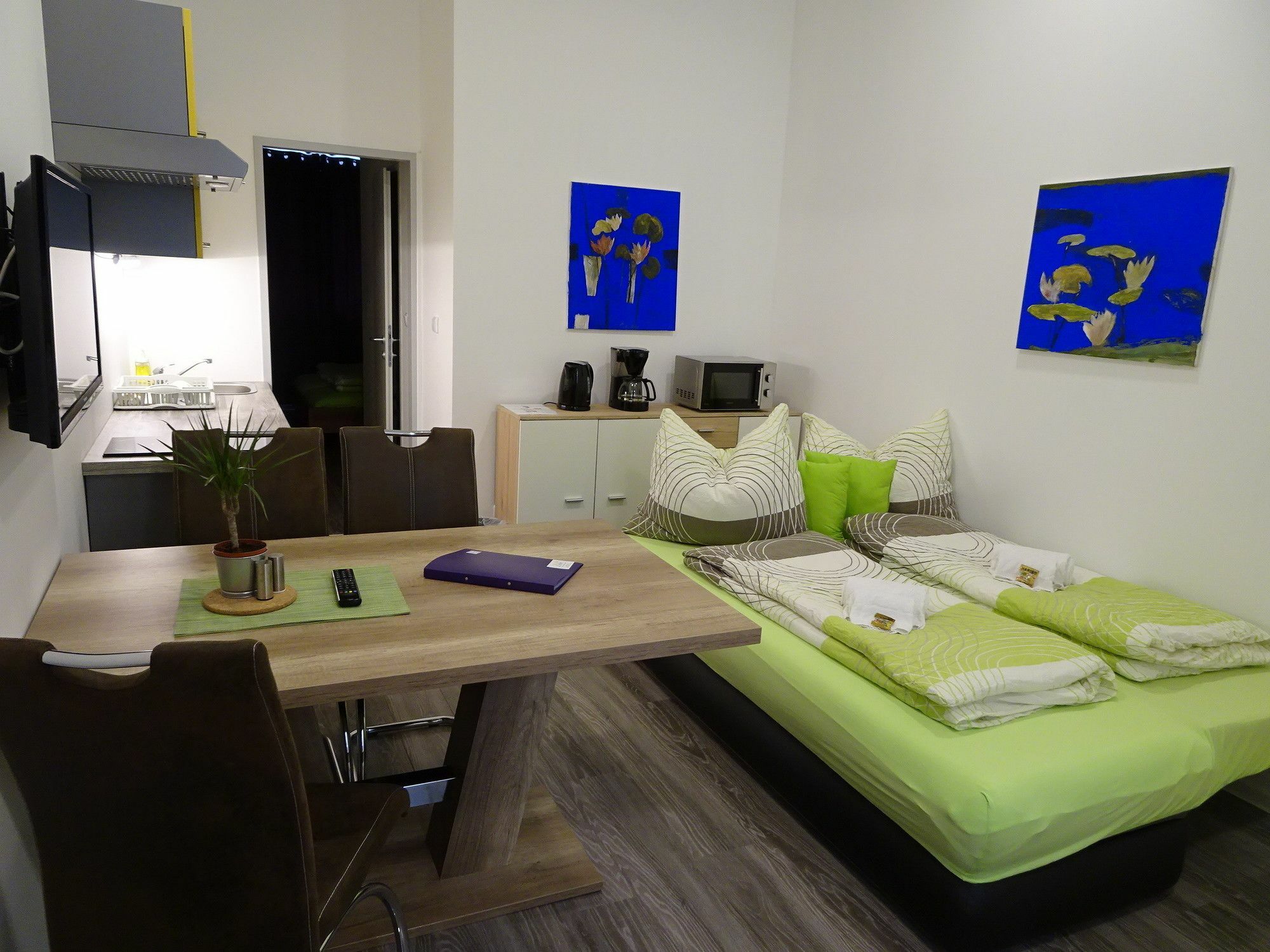 Luna Apartment