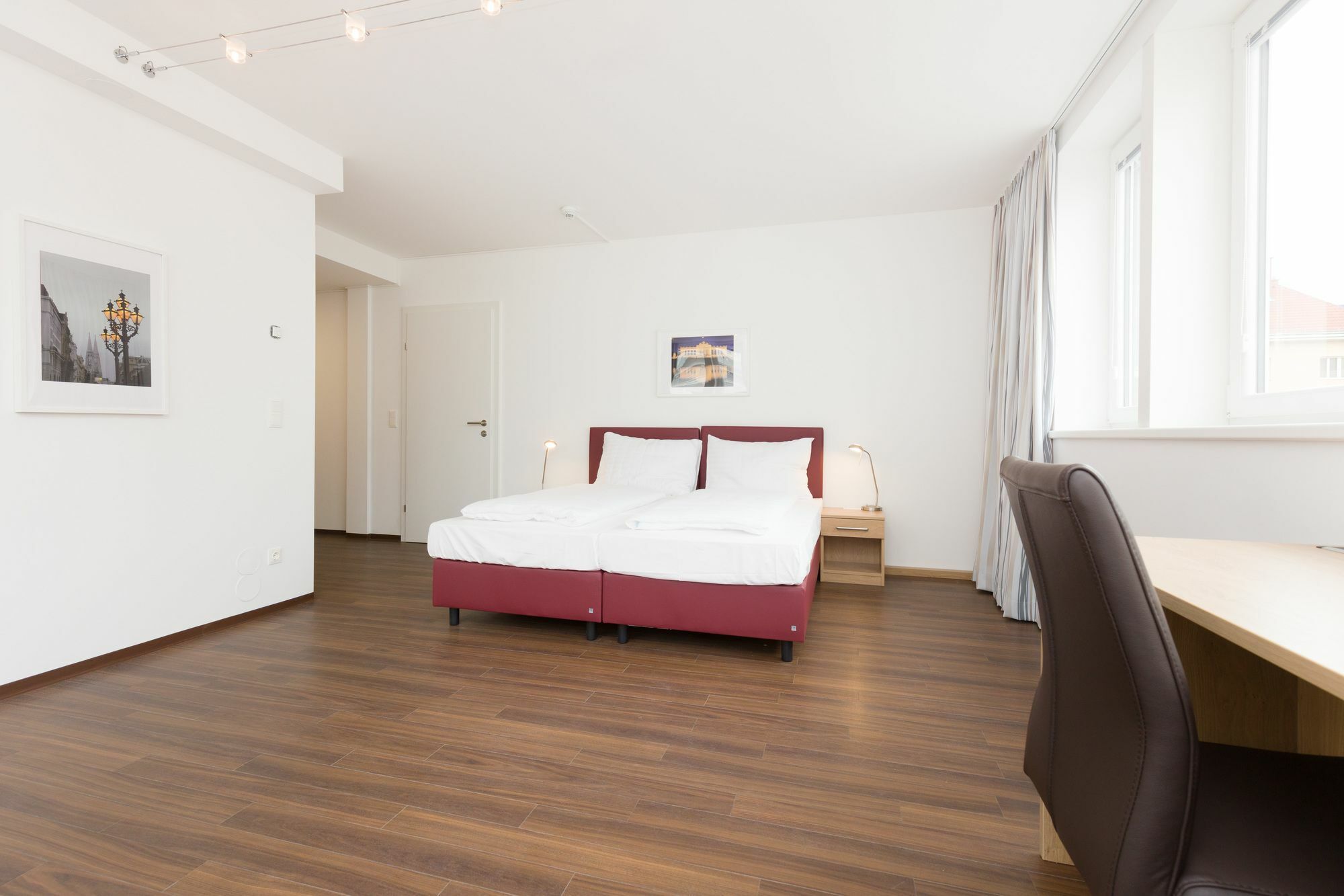Or 1050 Aparthotel Viena