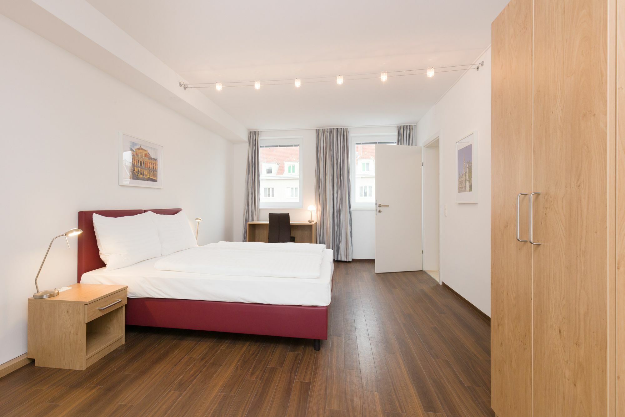 Aparthotel Or 1050 3*