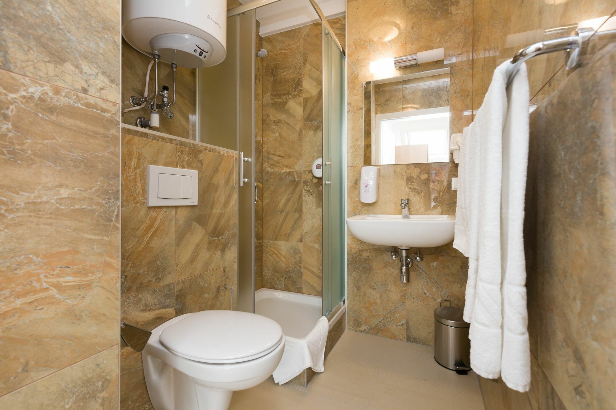 Or 1050 Aparthotel Viena