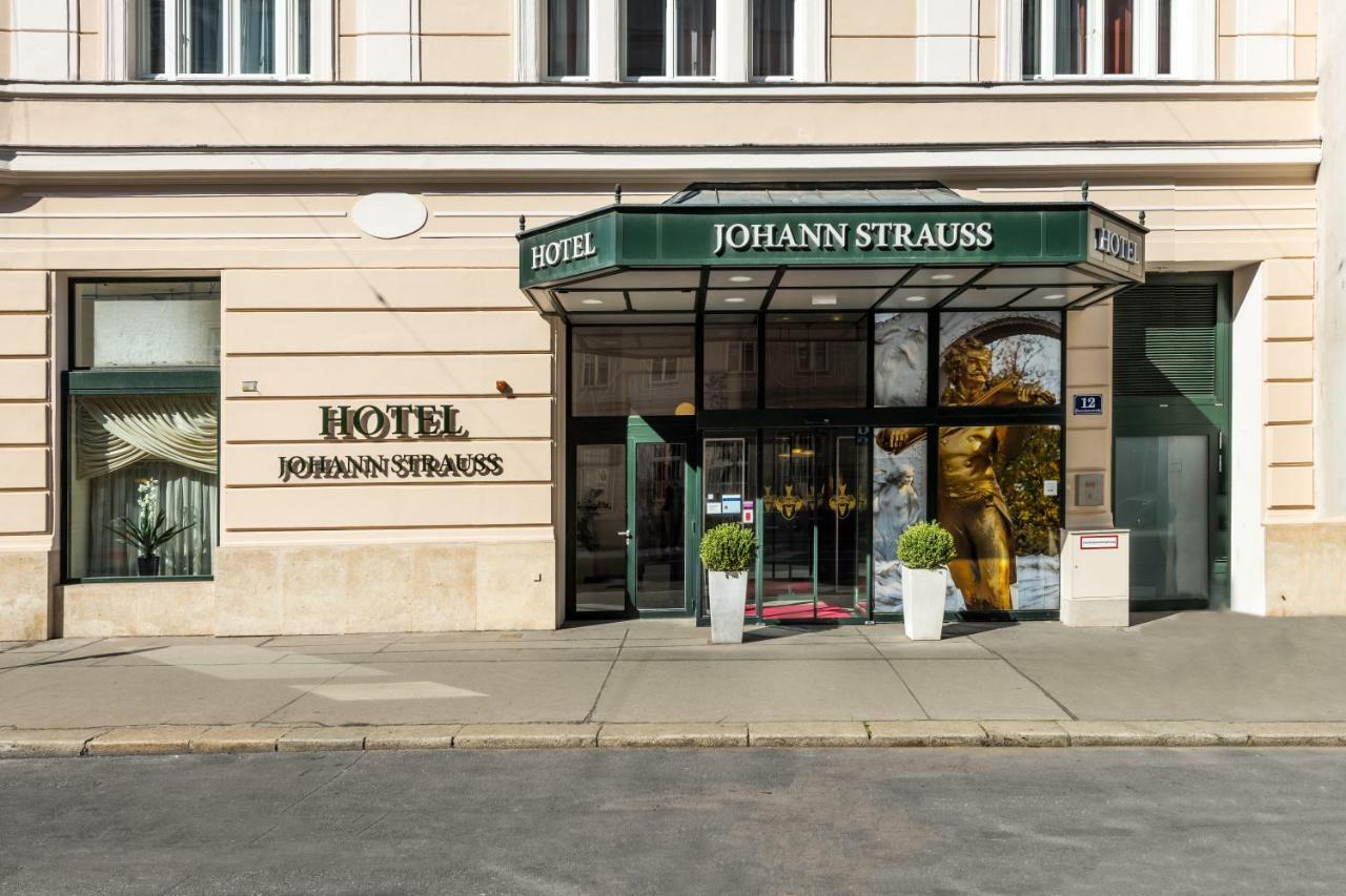 Johann Strauss 4* Vienna