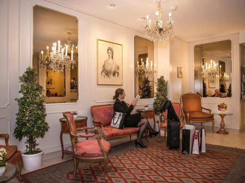Elaya Center 4* Viena