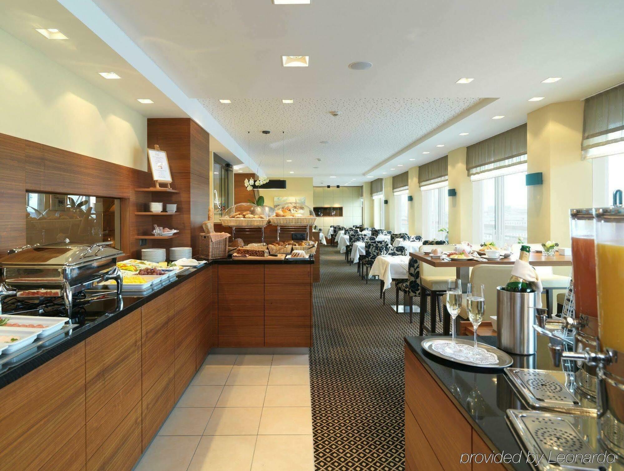 Hotel Am Parkring 4*
