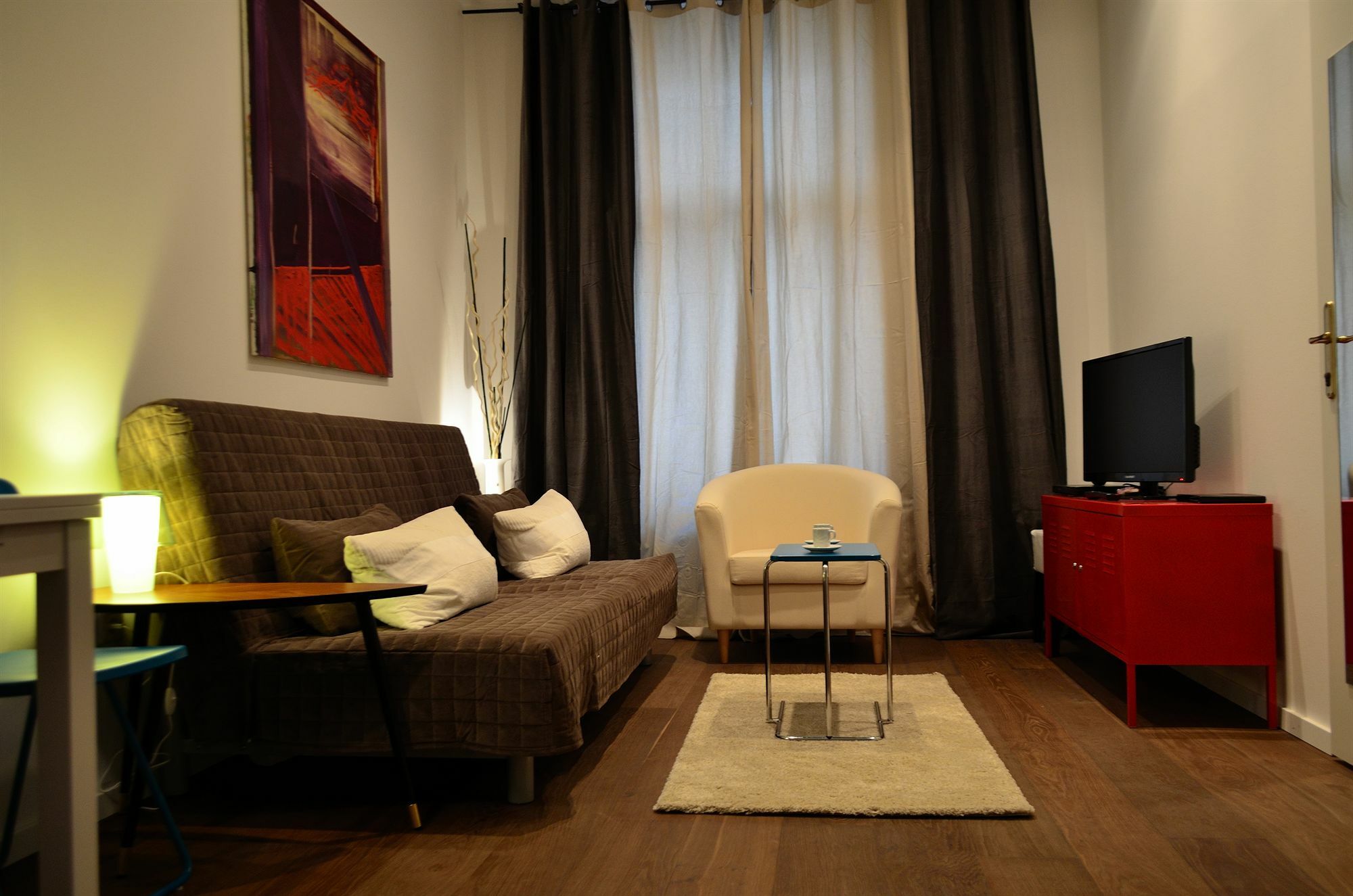 Smart Urban Apartment Vienna