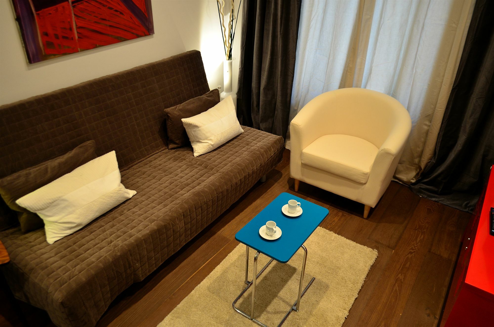 Smart Urban Apartment