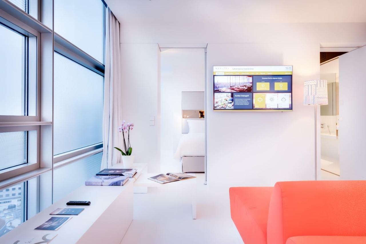 Hotel So/