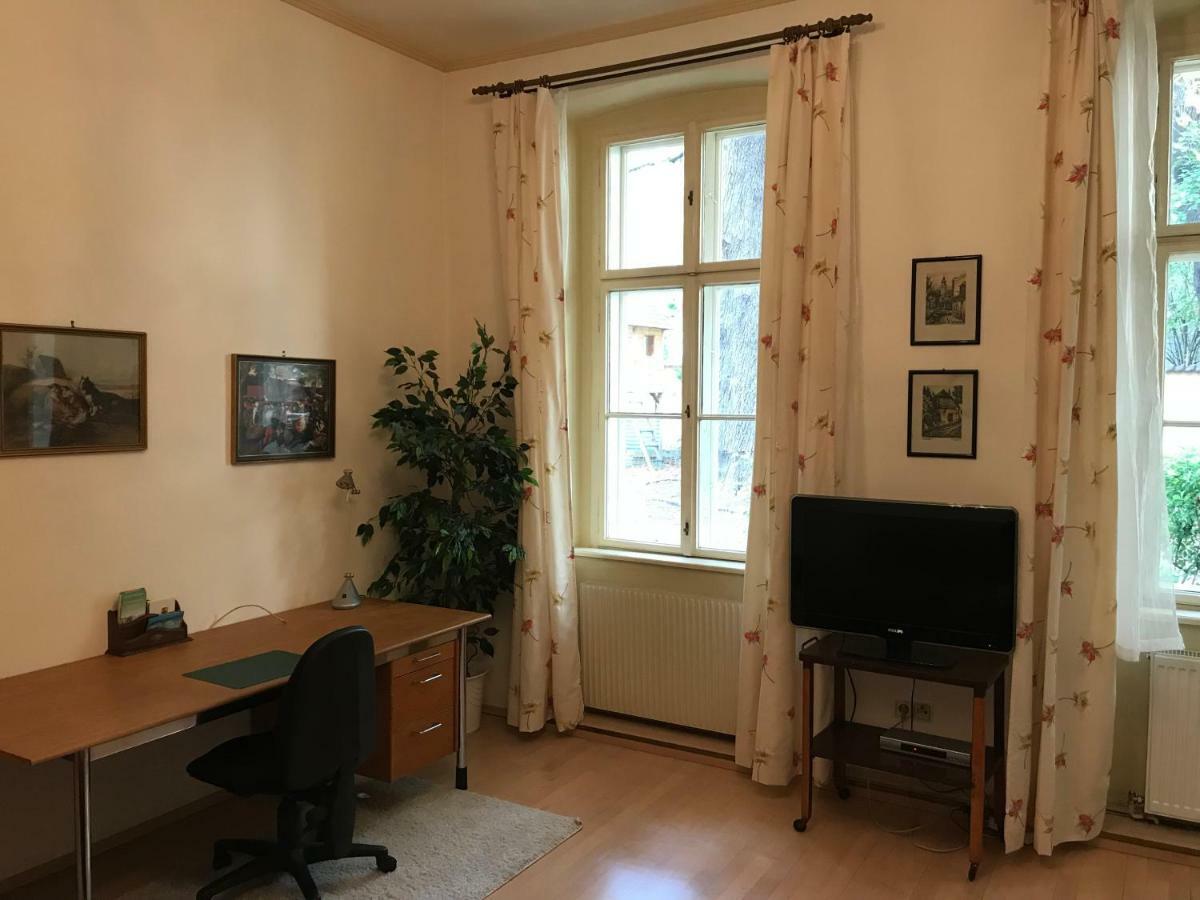 70m² Großes Mit Gartenzugang Apartment