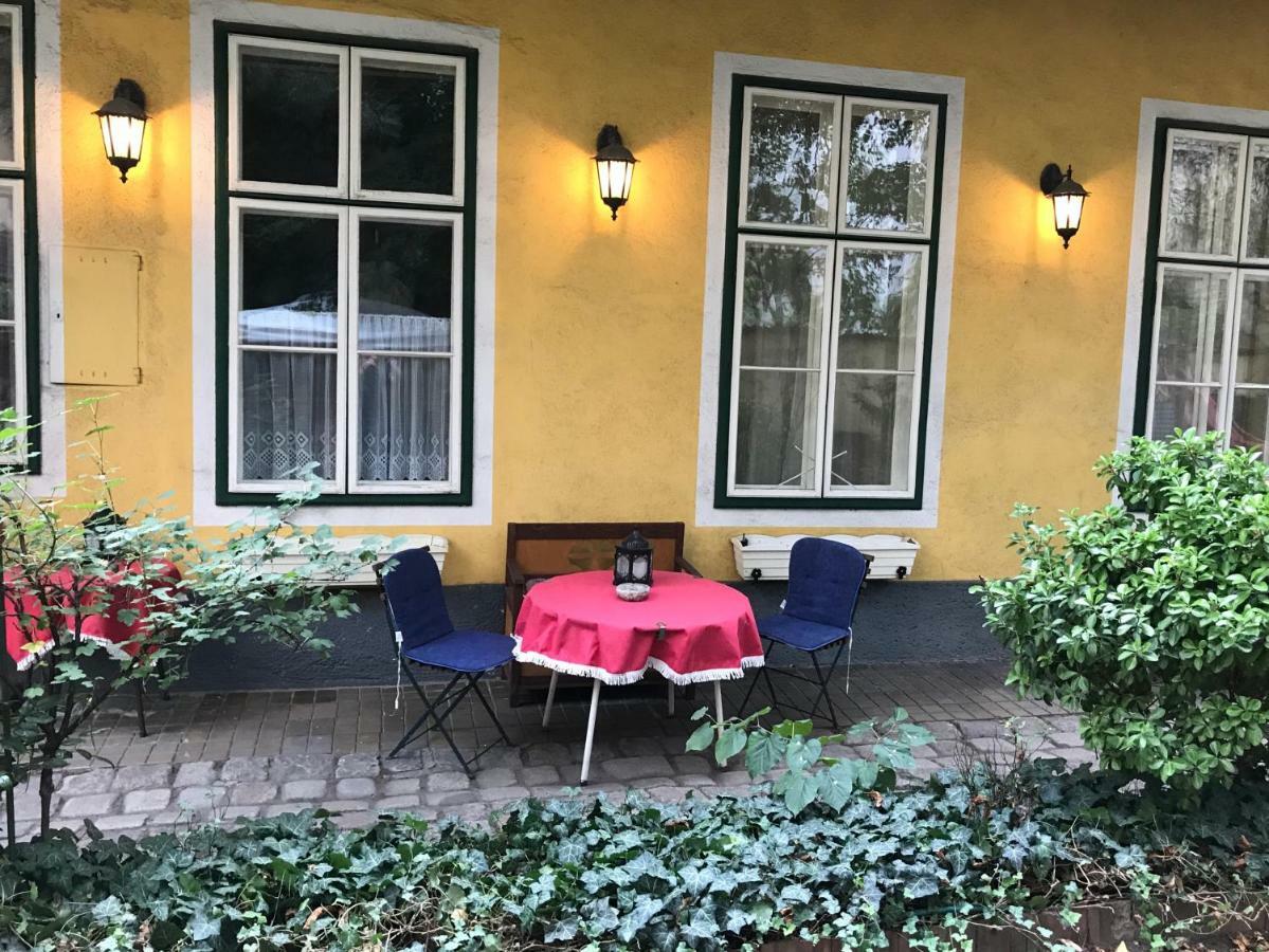 70m² Großes Mit Gartenzugang Apartment