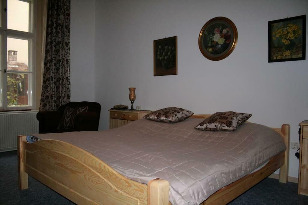70m² Großes Mit Gartenzugang Apartment
