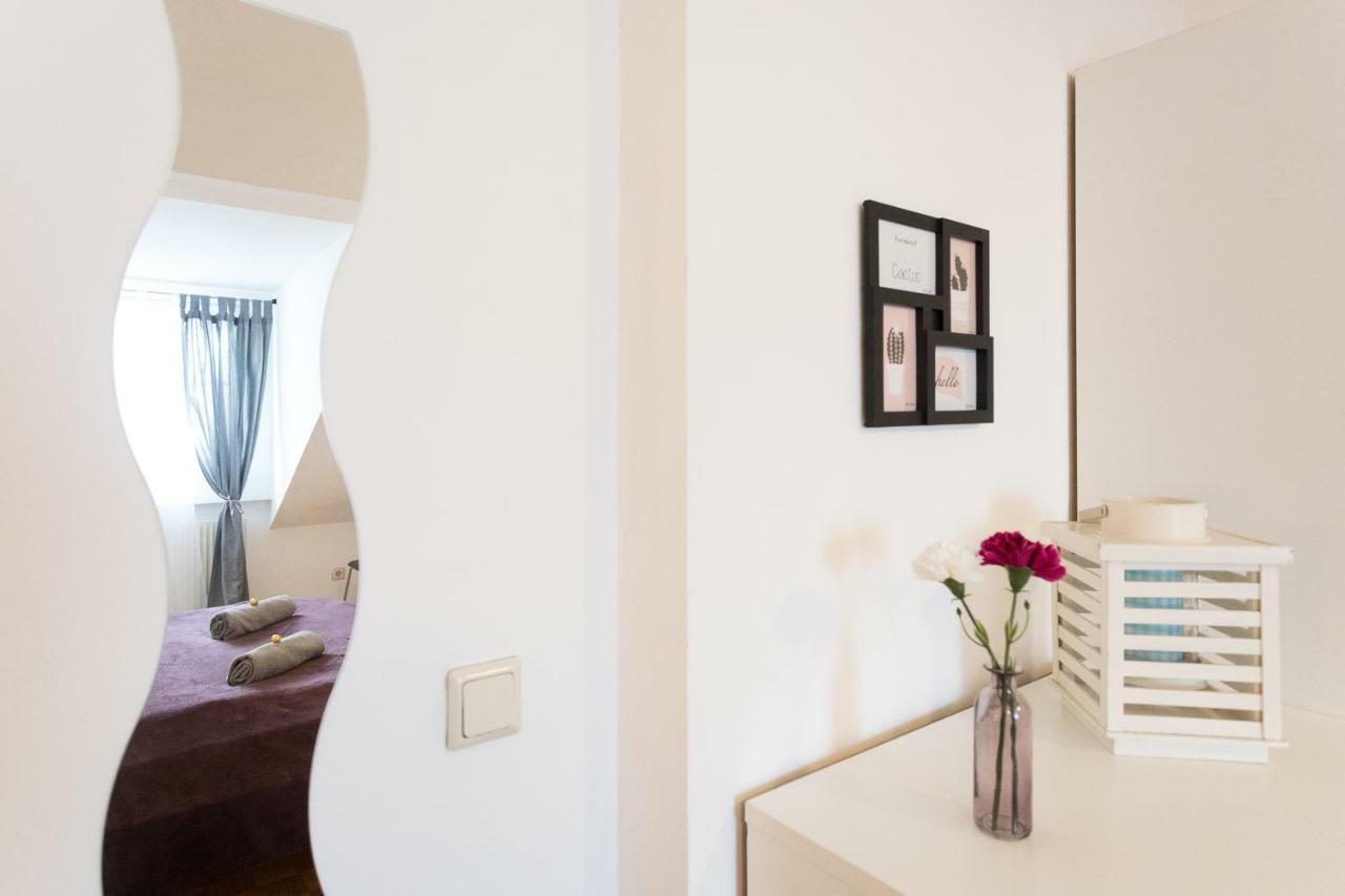Lovely Two Level For Families Vienna