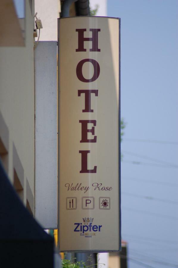 - Restaurant Valley Rose 3* Viena