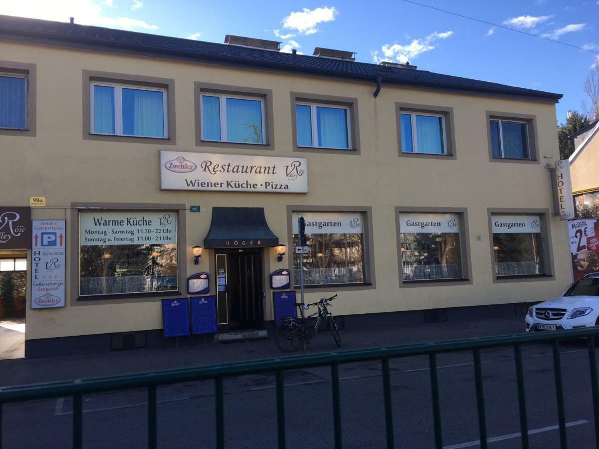 - Restaurant Valley Rose Viena
