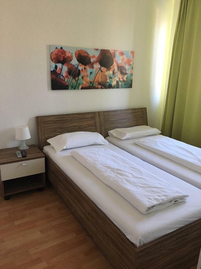 - Restaurant Valley Rose 3* Viena