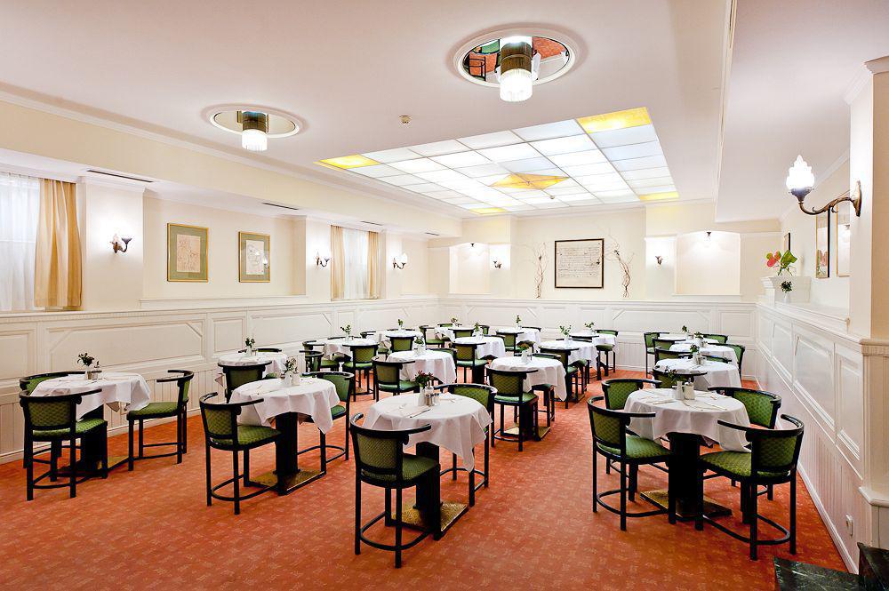 Johann Strauss 4* Vienna