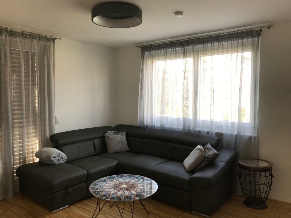 Hauptbanhof And Belvedere Two Bedroom *