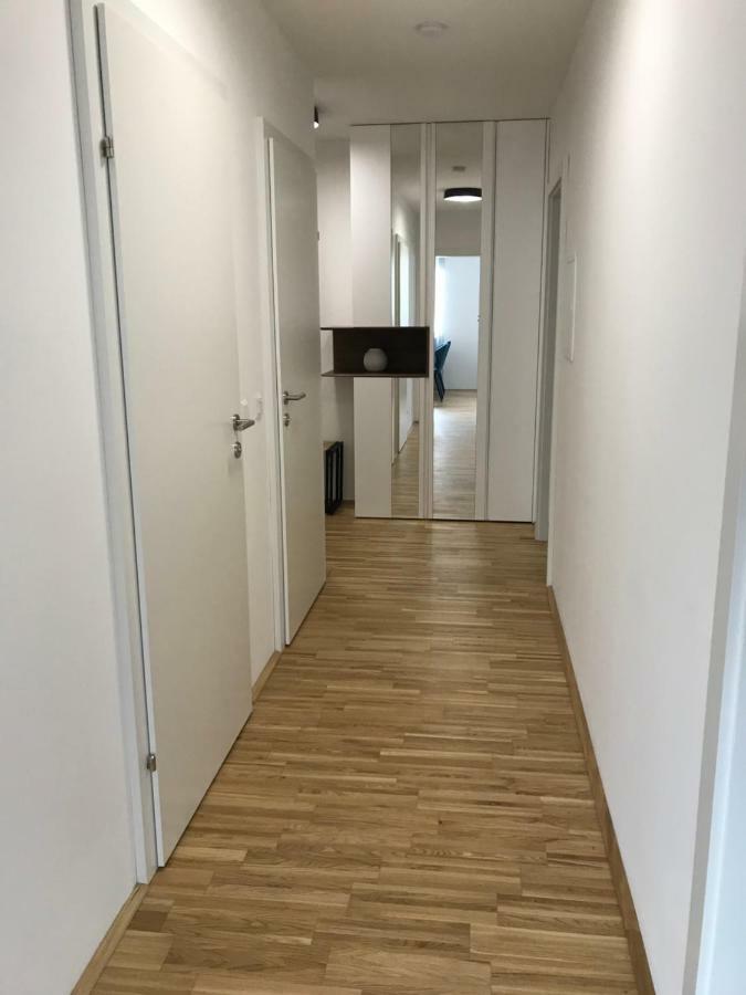 Apartment Hauptbanhof And Belvedere Two Bedroom Vienna
