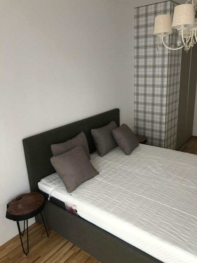 Apartment Hauptbanhof And Belvedere Two Bedroom *