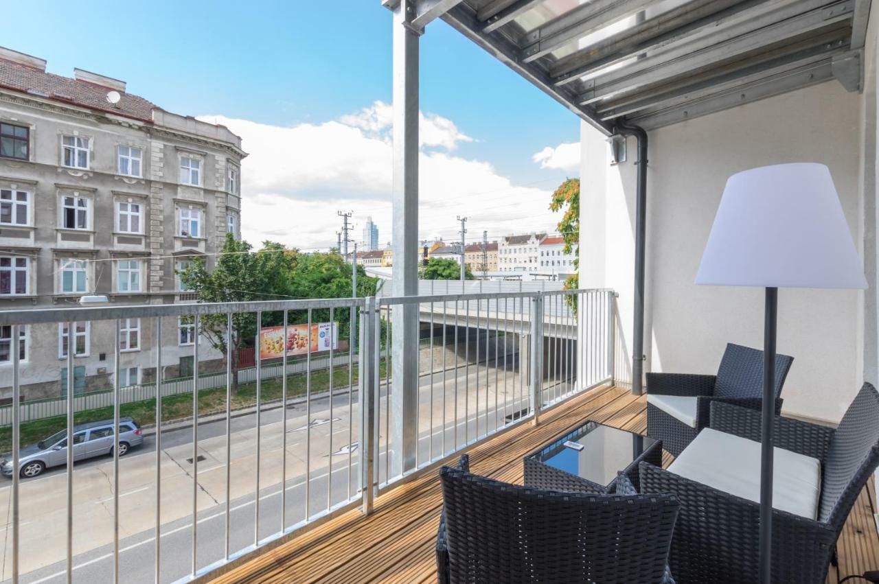 Apartment Spacious In Center With Terrace *