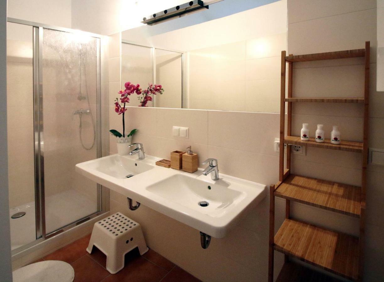 Aeki City Apartment