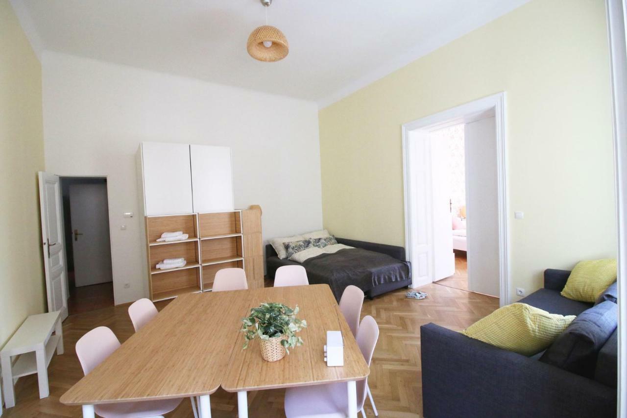 Aeki City Apartment