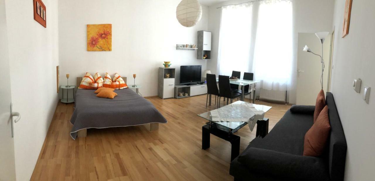Veronika 29 * Vienna