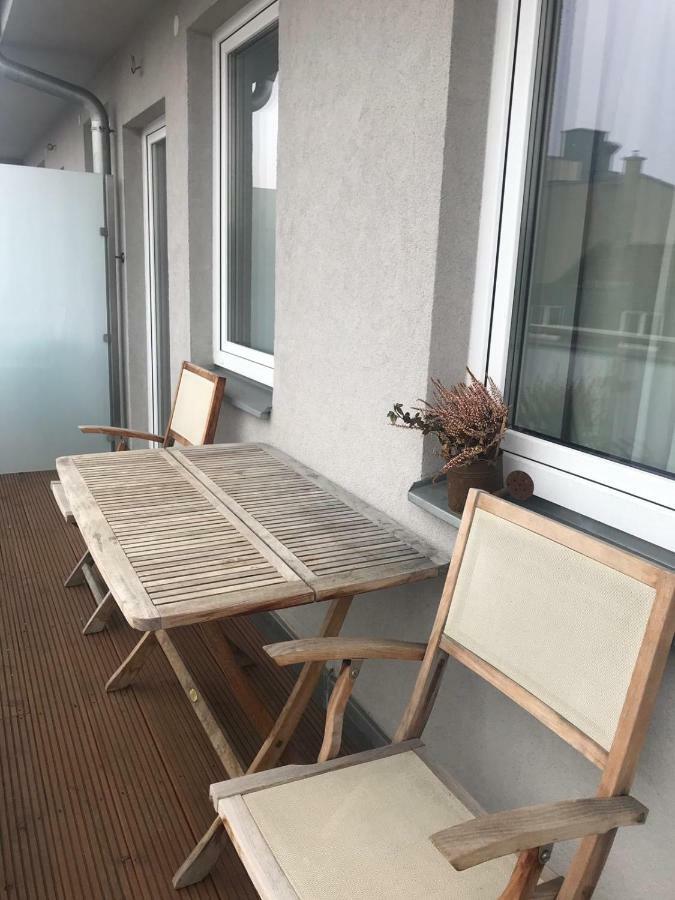 Modern With Balcony Apartment *