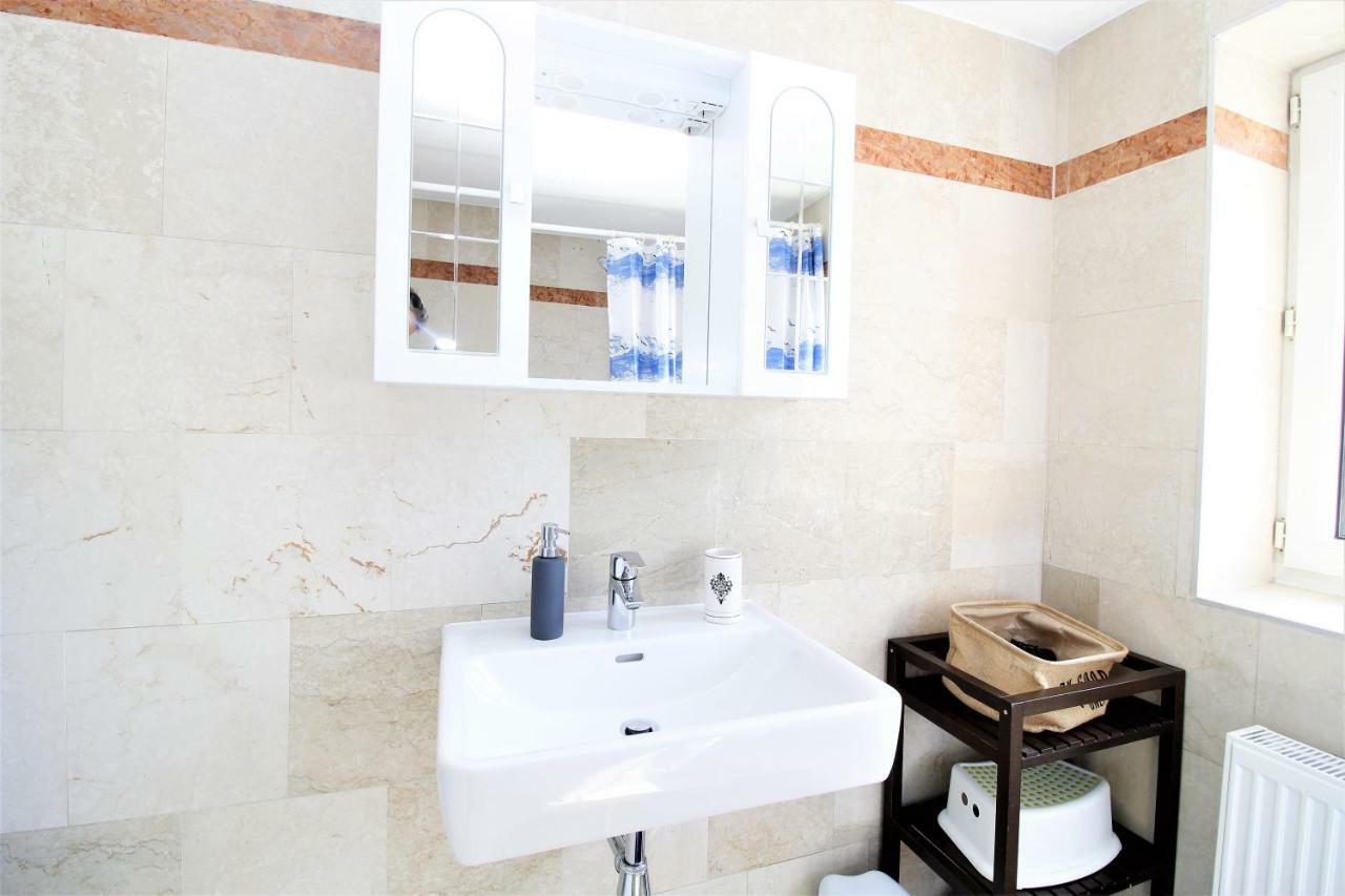 Gold: Penthouse Volkertmarkt Apartment Vienna