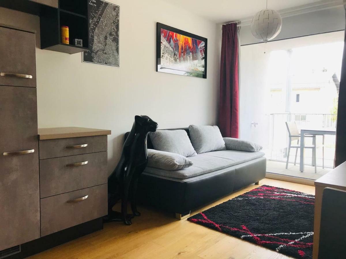 Red Flower With Pool - 5 Min To Apartment *