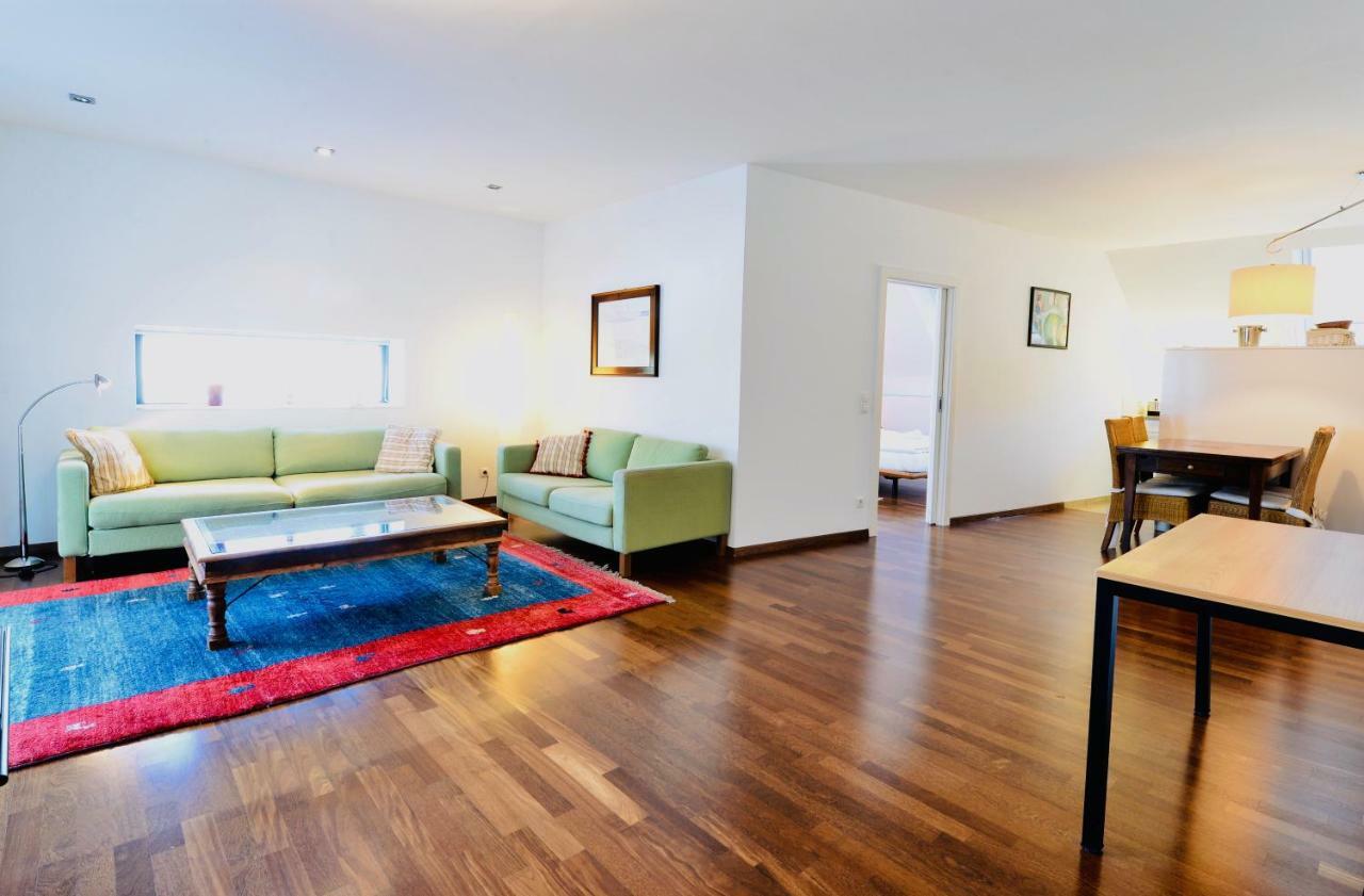 Exclusive Attic Flat With Balcony Close Karlsplatz Apartamento
