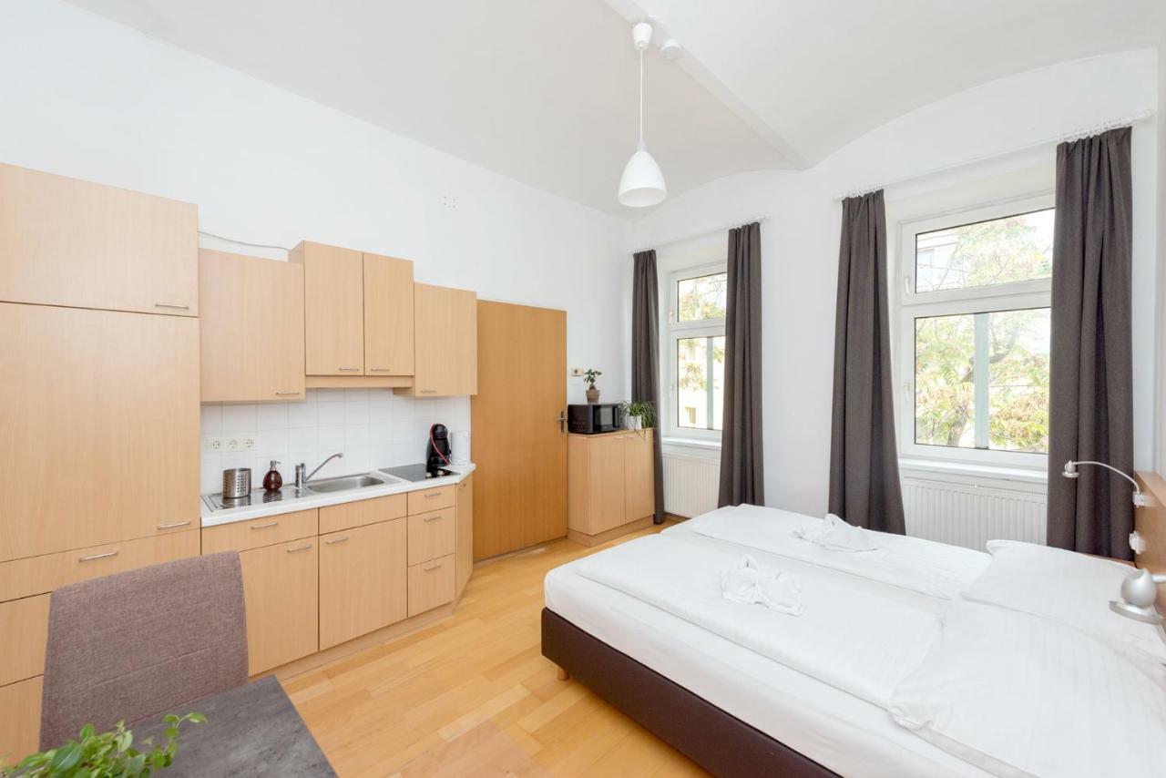 Metro Apartments Vienna Hostel *