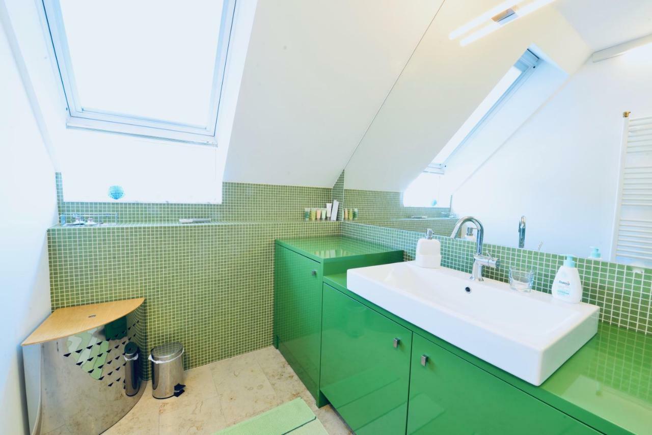 Apartment Exclusive Attic Flat With Balcony Close Karlsplatz