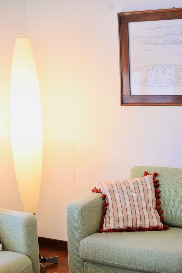 Exclusive Attic Flat With Balcony Close Karlsplatz * Wien
