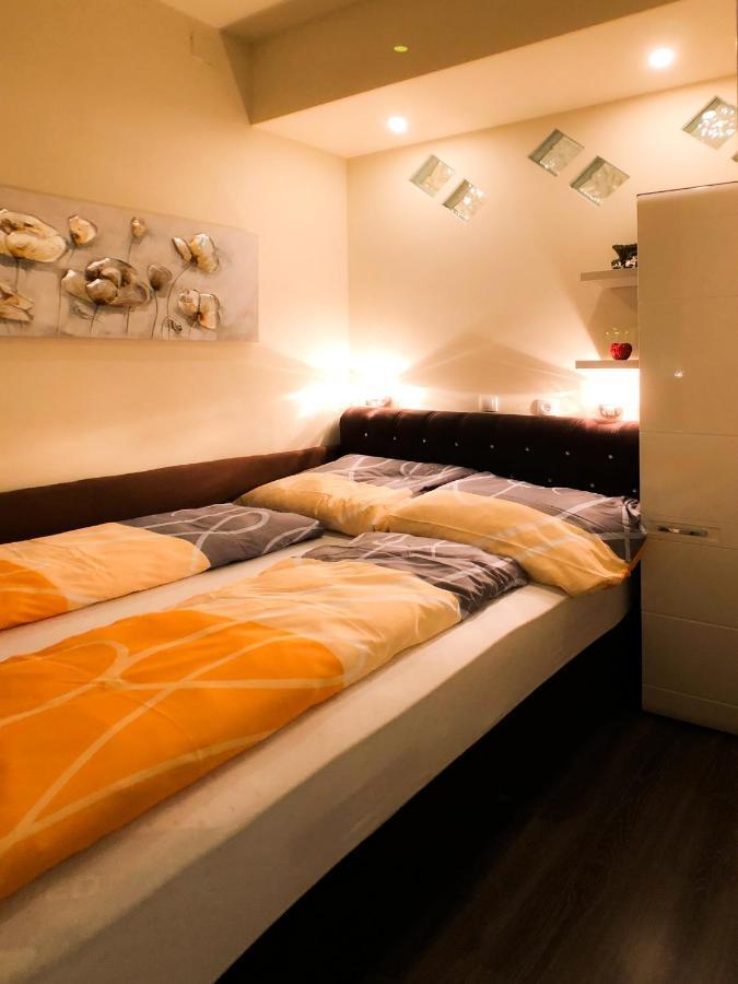 Apartment Deluxe *