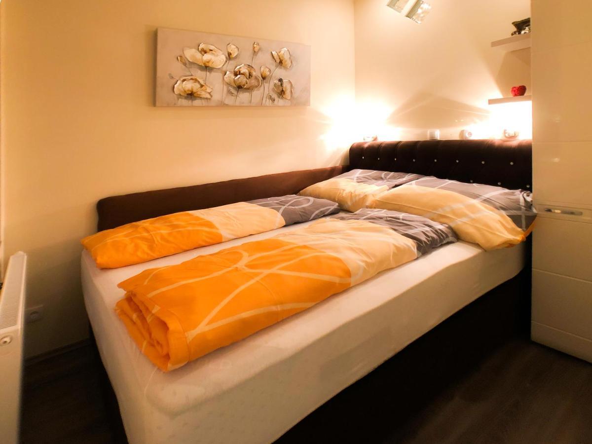 Apartment Deluxe *
