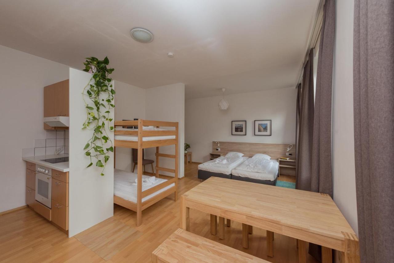 Metro Apartments Vienna Hostel *