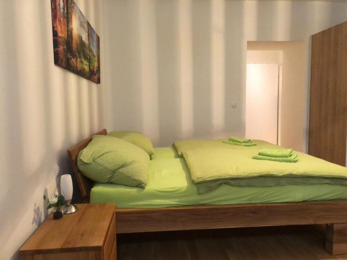 One Private In Luxury With Shared Kitchen And Shared Bathroom