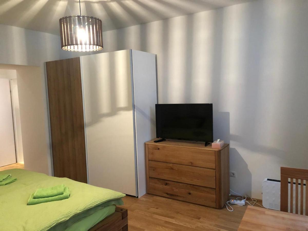One Private In Luxury With Shared Kitchen And Shared Bathroom * Vienna