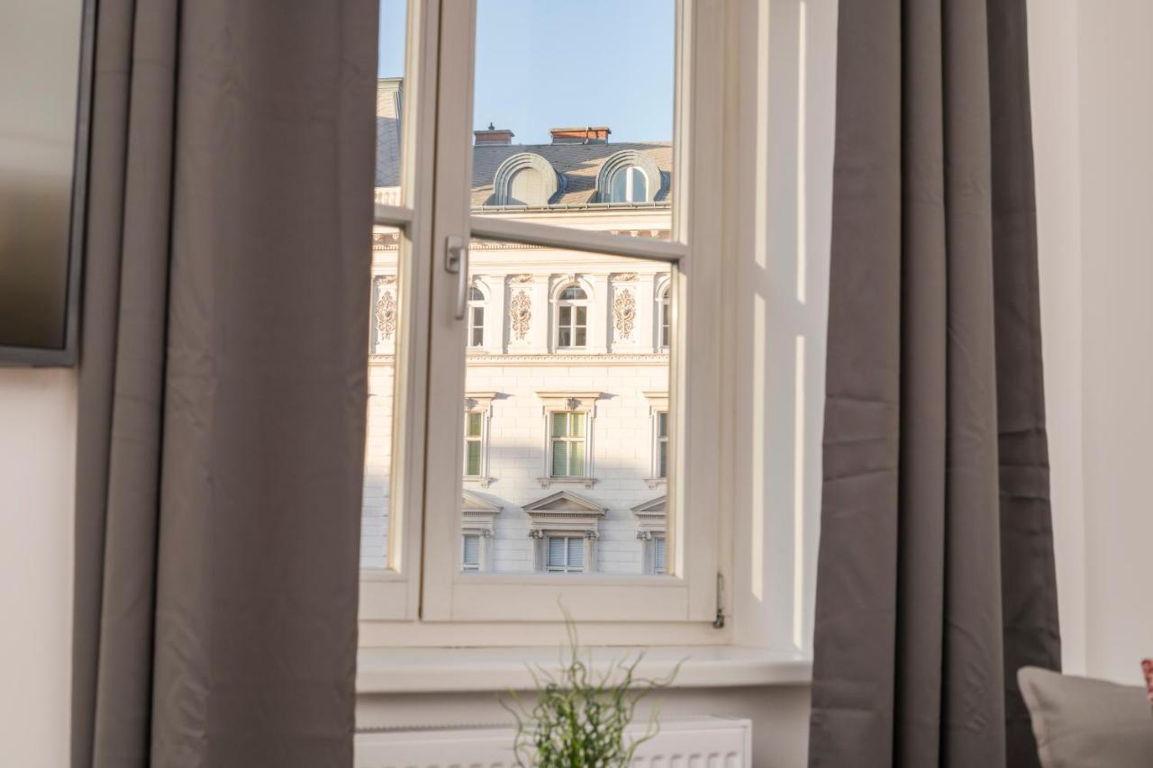 Sigmund Freud Lounge * Vienna
