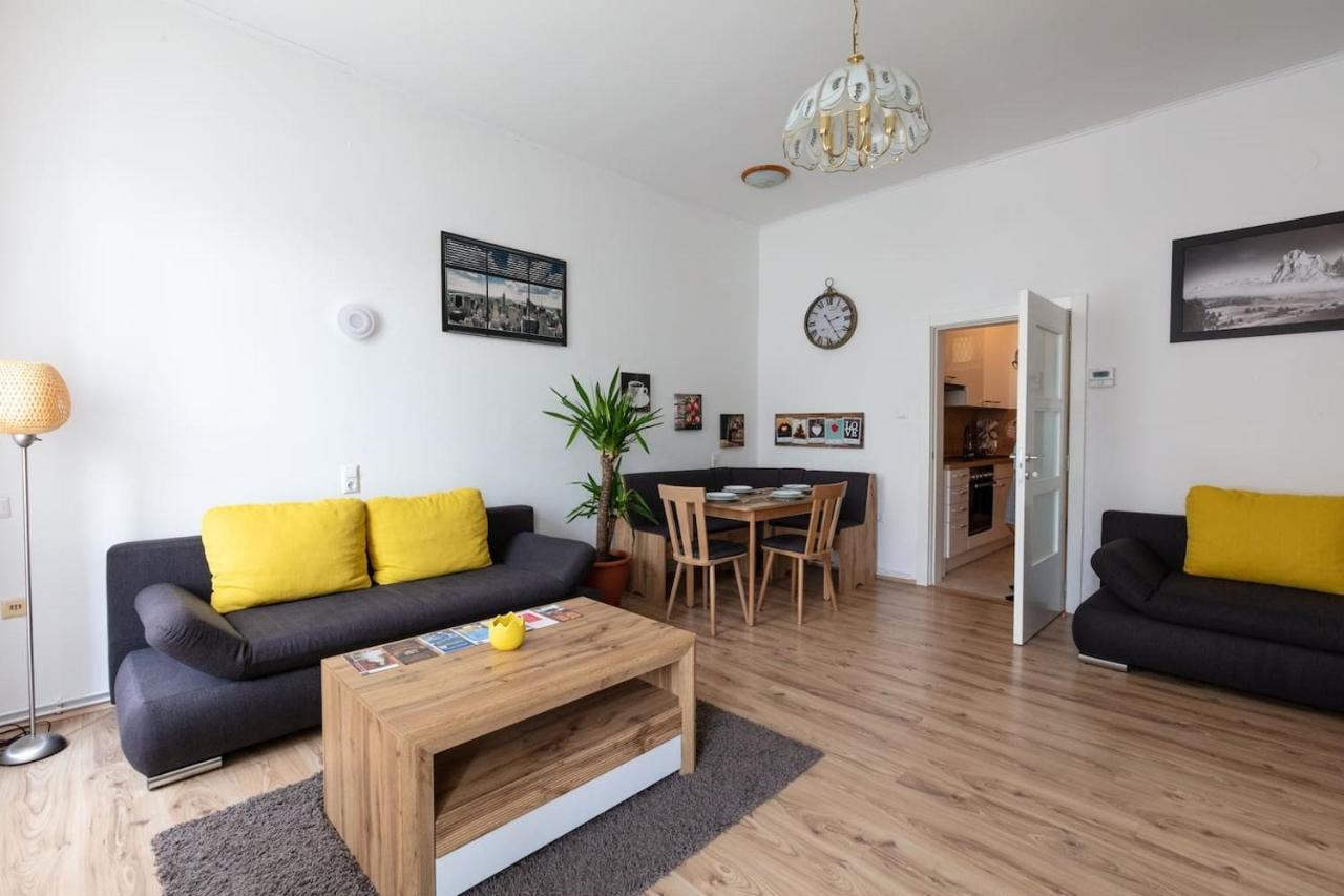 Apartment Sunny Renovated Close To Downtown